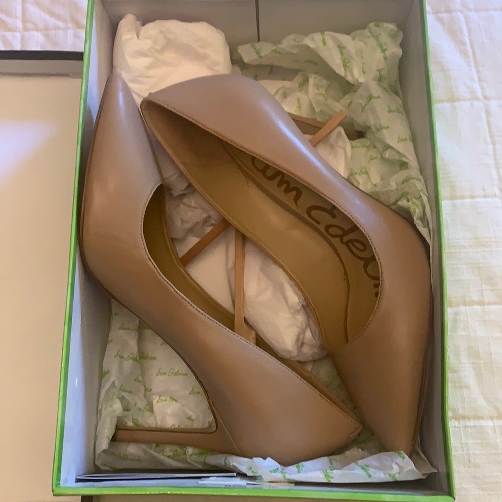 Sam Edelman Nude Pumps